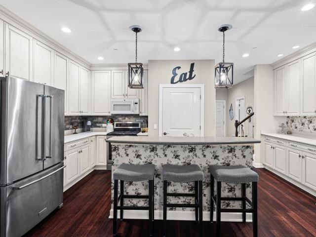 Townhouse for sale in Libertyville, Illinois