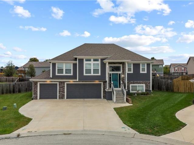 House for sale in Fox Ridge At Praire Gardens, Basehor