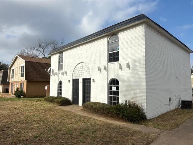 House for sale in Arlington, Texas