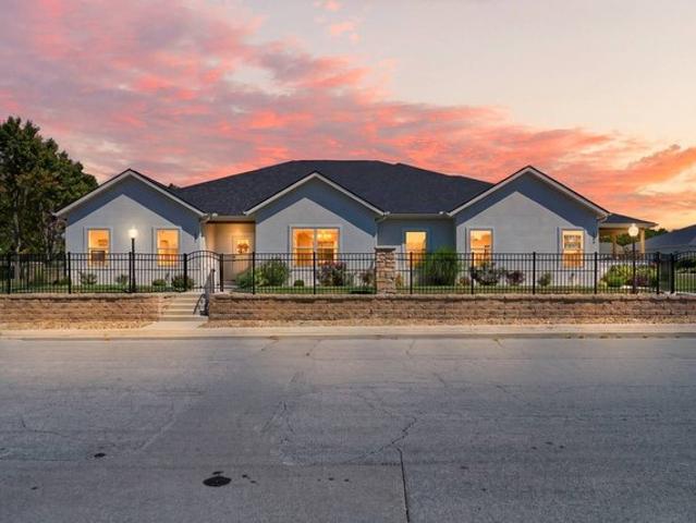 Townhouse for sale in Carthage, Missouri