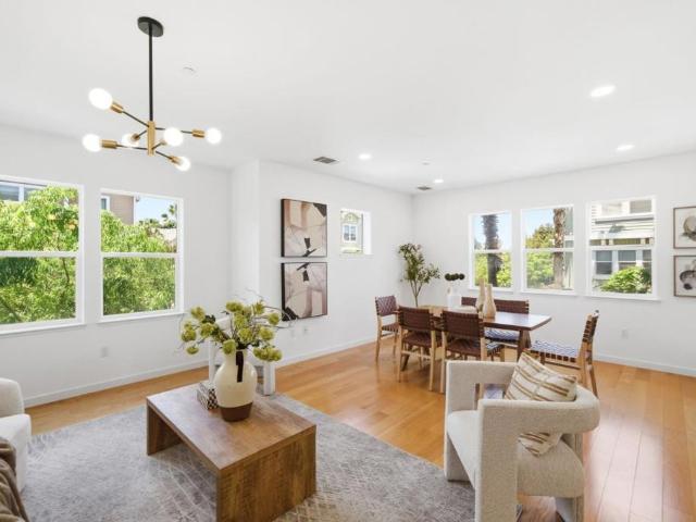 Townhouse for sale in Mountain View, California