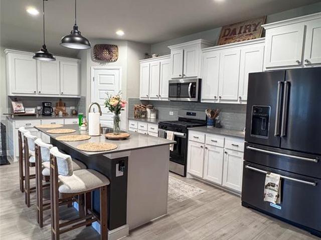 House for sale in Lakeview, Cleburne