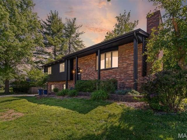 House for sale in Edwardsville, Illinois