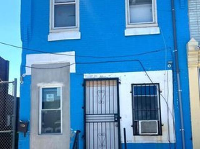 Townhouse for sale in Philadelphia, Pennsylvania