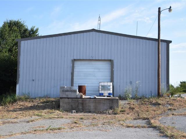 Commercial for sale in Gracemont, Caddo County