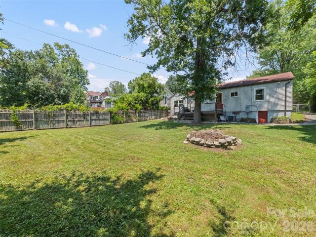 House for sale in Hendersonville, North Carolina