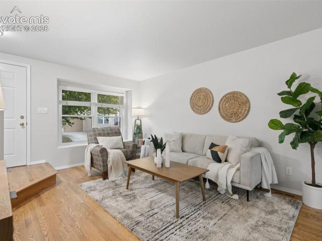 Townhouse for sale in Colorado Springs, El Paso County