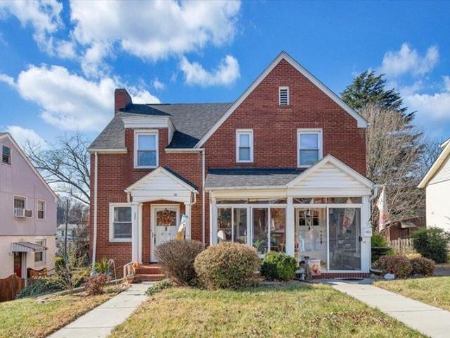 House for sale in Oak Hill, Roanoke