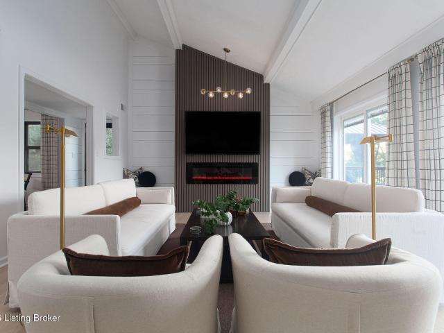 House for sale in La Grange, Kentucky