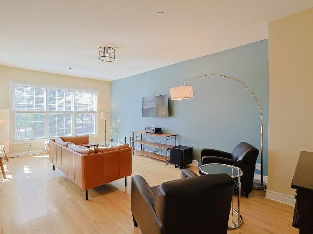 Townhouse for sale in Libertyville, Illinois