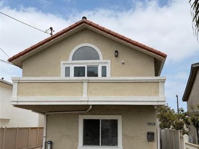 Townhouse for sale in Redondo Beach, California