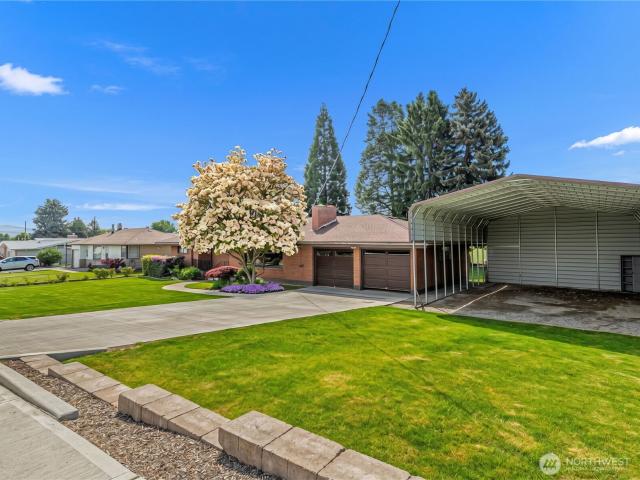 House for sale in Wenatchee, Washington