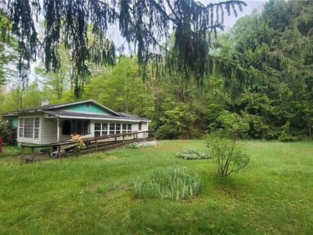 House for sale in Connellsville, Pennsylvania