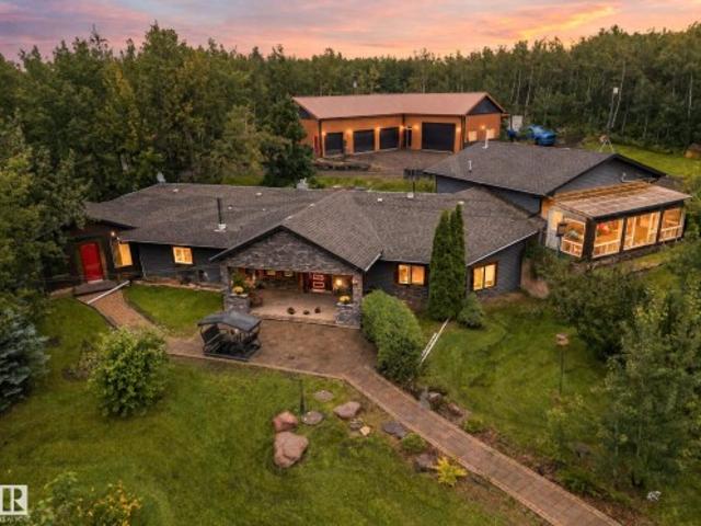 House for sale in Alberta