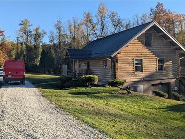House for sale in Burgettstown, Pennsylvania