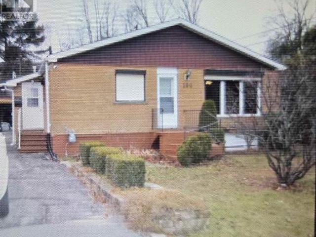 House for rent in Elliot Lake, Northeastern Ontario