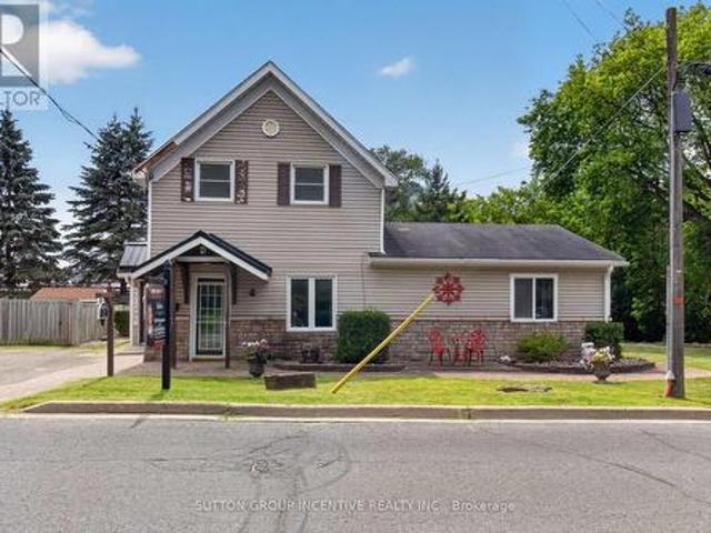 House for sale in Brockville, Ontario