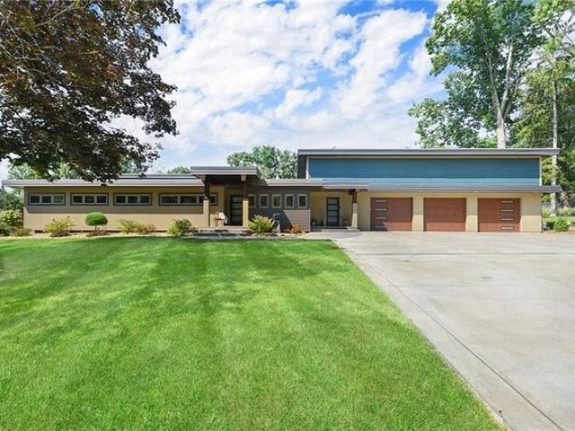 House for sale in Canonsburg, Pennsylvania