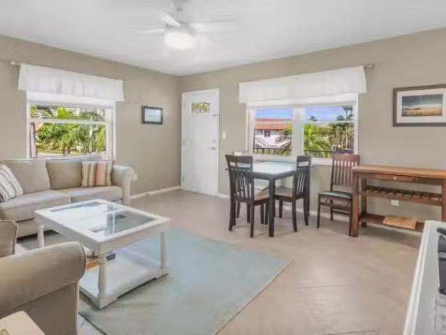 Condo for sale in Naples