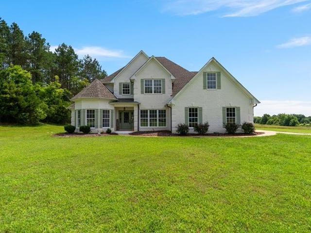 House for sale in Guntown, Mississippi