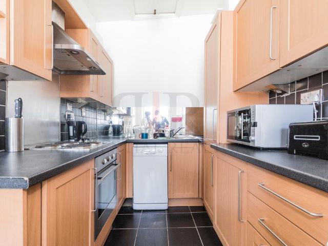 Apartment for rent in Earl's Court, Greater London