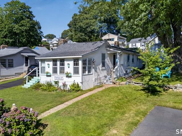 House for sale in East Lyme, Connecticut