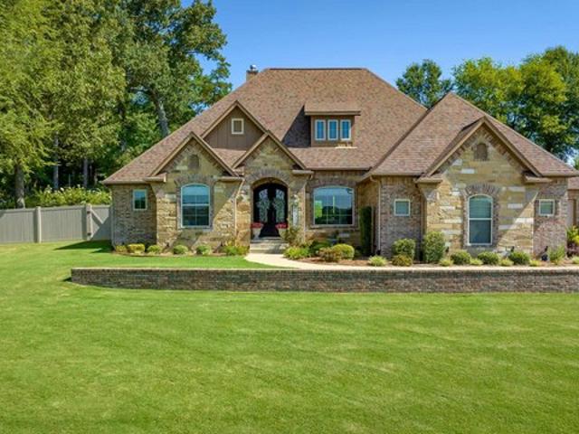 House for sale in Harrison, Texas