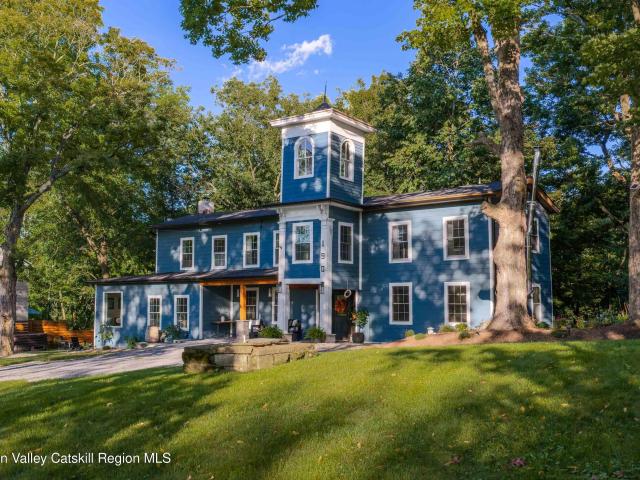 House for sale in Lake Katrine, Ulster County