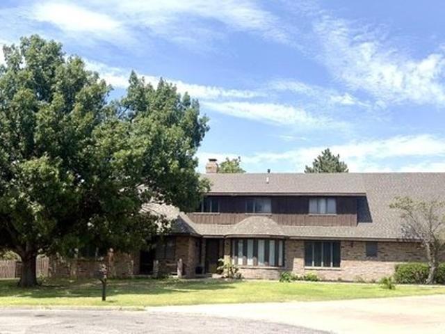 House for sale in Shattuck, Ellis County