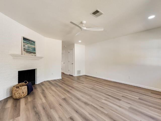 Townhouse for sale in Euless, Texas