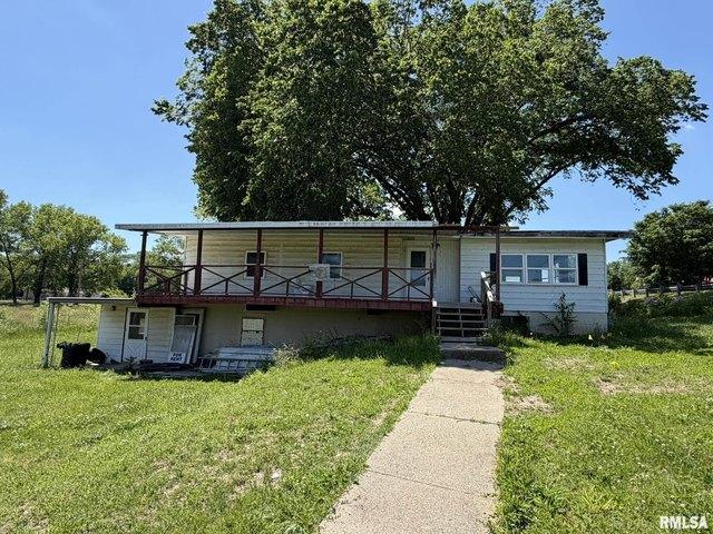 House for sale in Fulton, Illinois