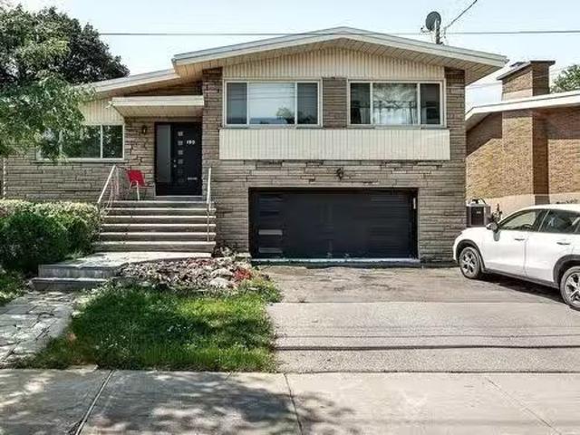 House for sale in Montreal-ouest, Quebec