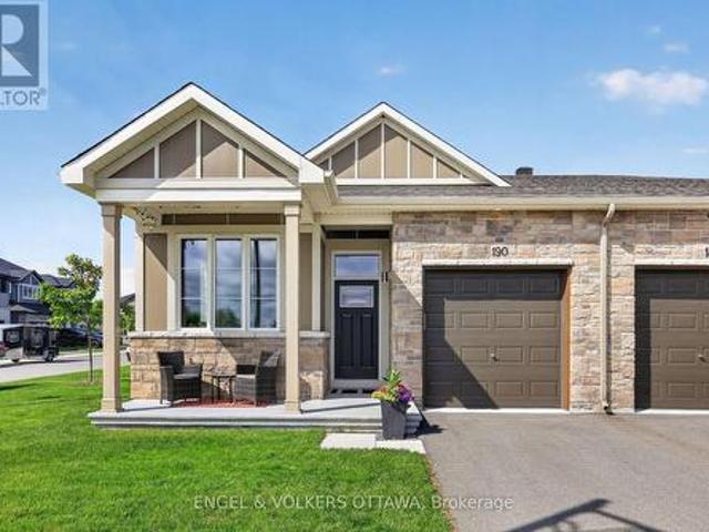 House for sale in Ontario