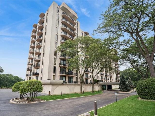 Condo for sale in Wood Dale, Illinois