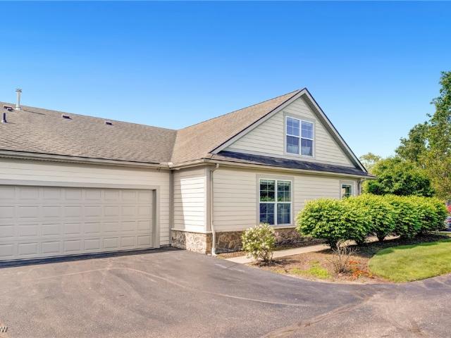 Condo for sale in Aurora