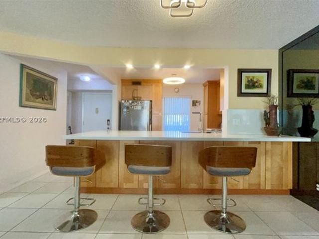 Condo for sale in Dania, Florida
