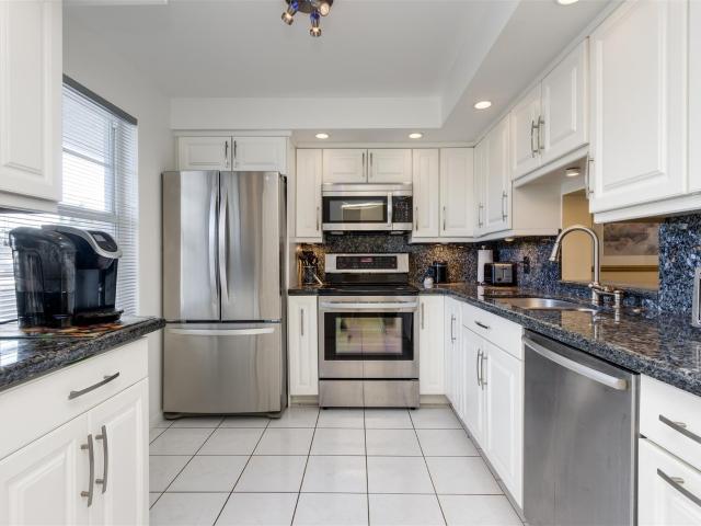 Condo for sale in Dania, Florida