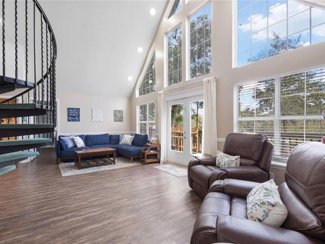 House for sale in Suwannee, Florida
