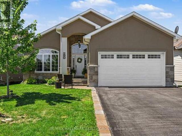 House for sale in Ontario