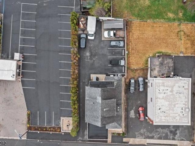 House for sale in Cedar Grove, New Jersey