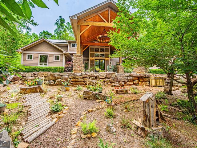 House for sale in Clarkesville, Georgia
