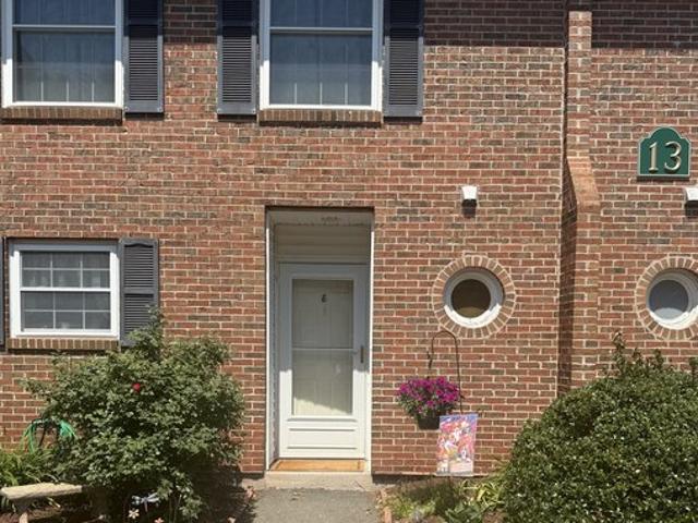 Townhouse for sale in Plainville, Connecticut