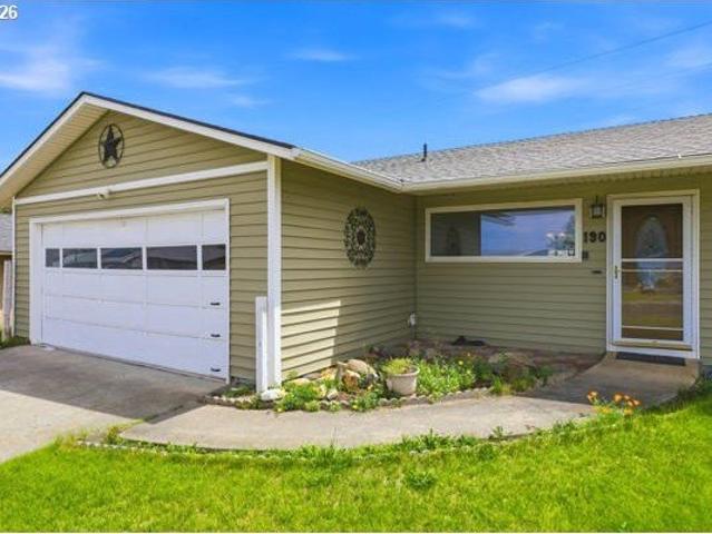 House for sale in Oregonia