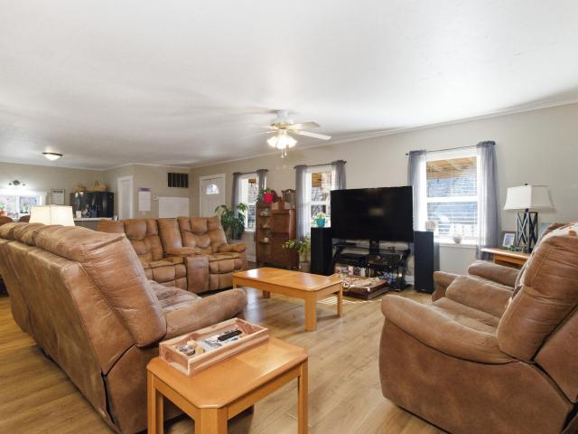 House for sale in Gainesville, Missouri