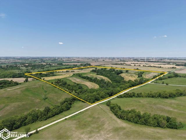 Farm for sale in Dexter, Iowa