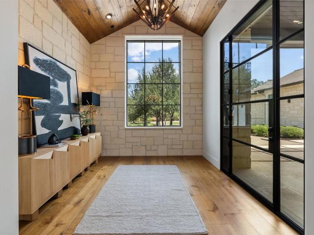 House for sale in Spicewood, Travis County
