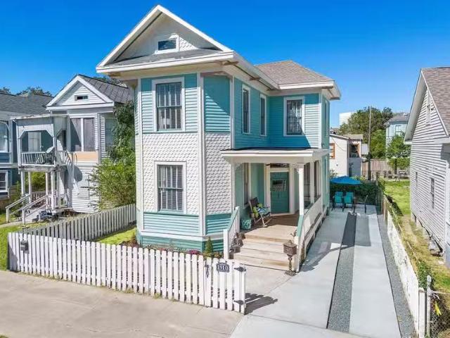 House for sale in Galveston