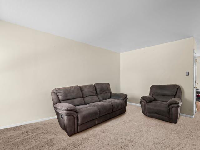 Townhouse for sale in Huntington Club, Hoffman Estates