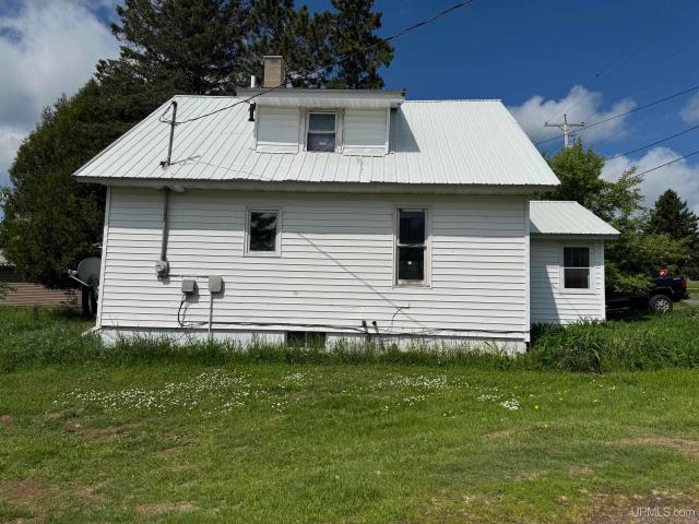 House for sale in Mass City, Michigan