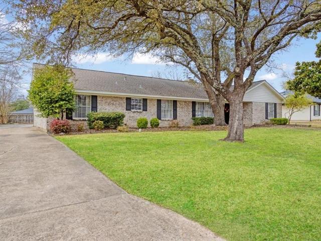 House for sale in Fannin, Texas